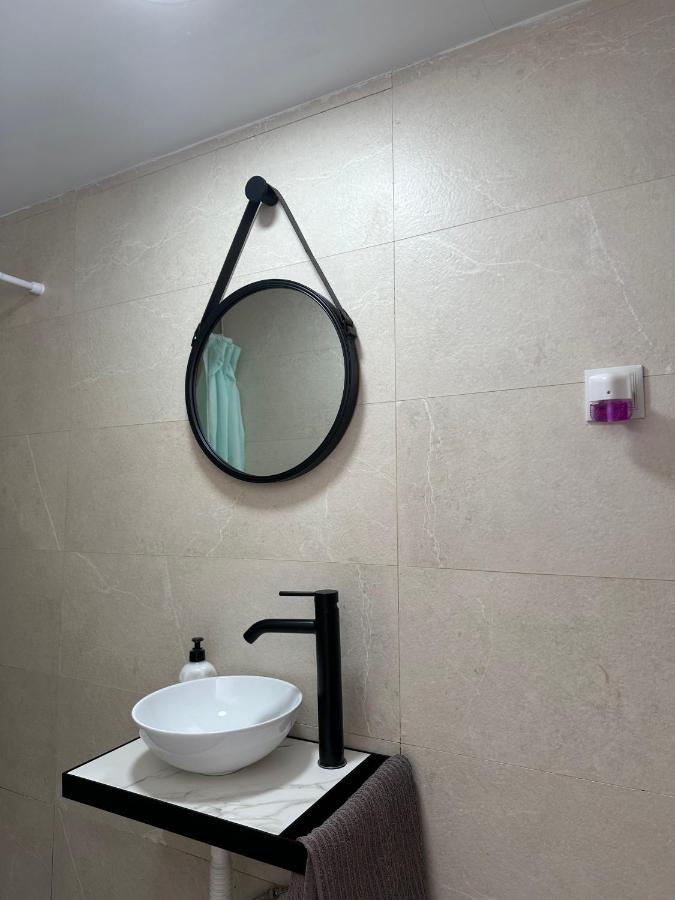 Malaga Inn Apartaments Buitenkant foto